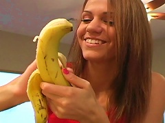 Free Porn Girl Eating A Banana.